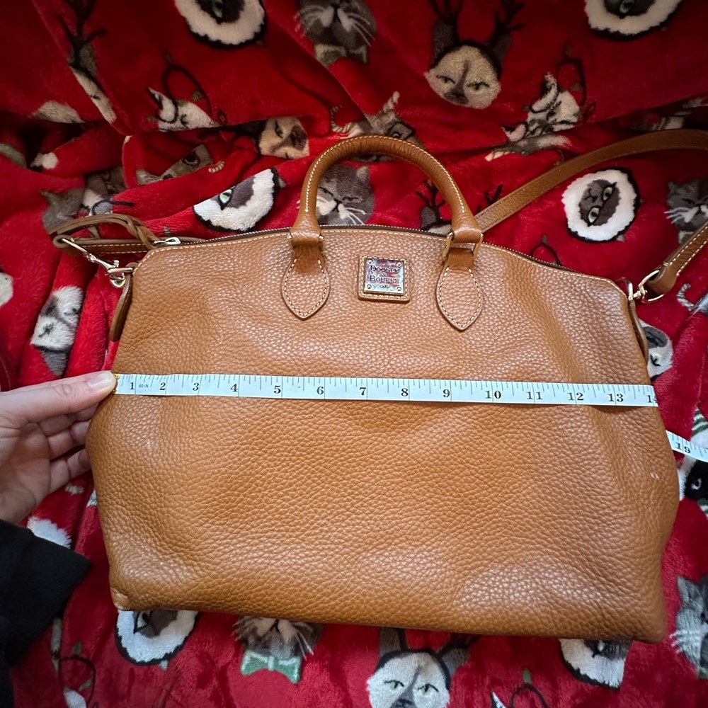 Dooney and Bourke Handbag/Crossbody - Picture 7 of 9